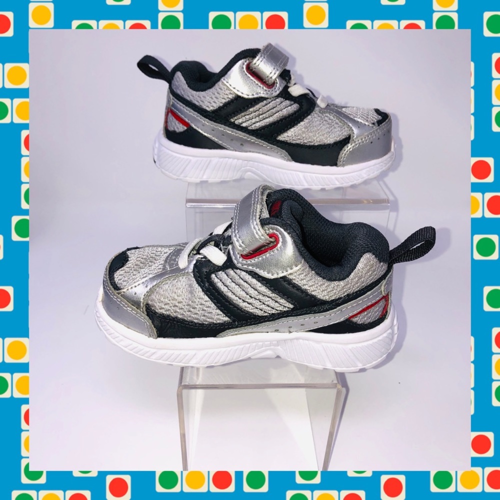 NIKE Dart 8 Boy’s Athletic Sneakers - Size 6C